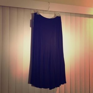 Perfect for work.  Flowing for a classic look